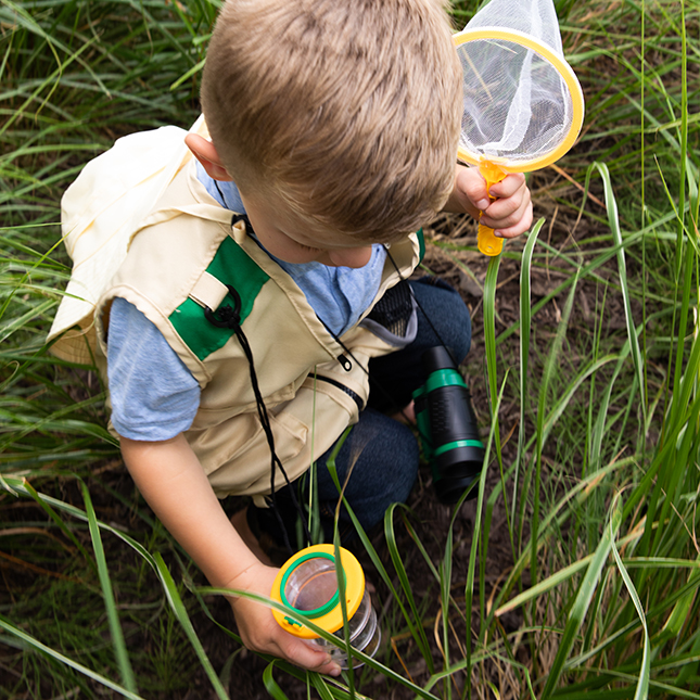 Deluxe Outdoor Explorer Kit Image