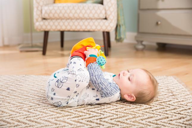 Lamaze Gardenbug Footfinder & Wrist Rattle Set Image