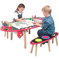 Super Art Table with Paper Roll