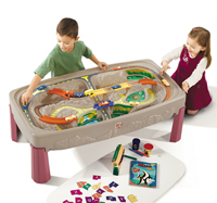 Deluxe Canyon Rd Train & Track Table with Lid