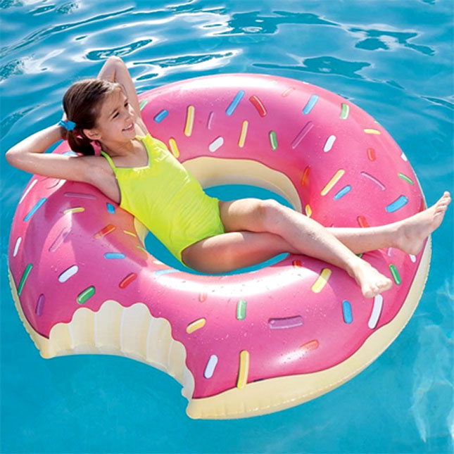 doughnut pool float