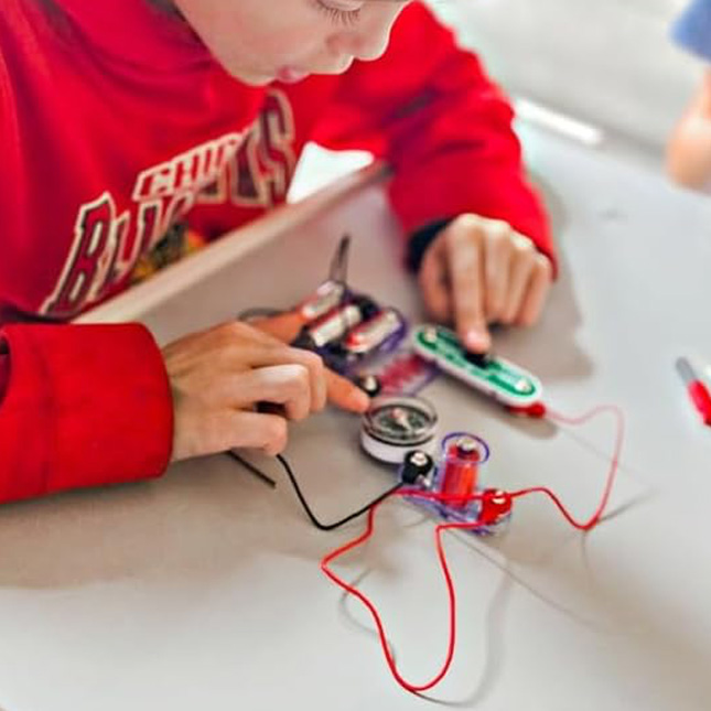 Fun Lab Magnets Snap Circuits Magnet Fun Lab - Best for Ages 8 to 12