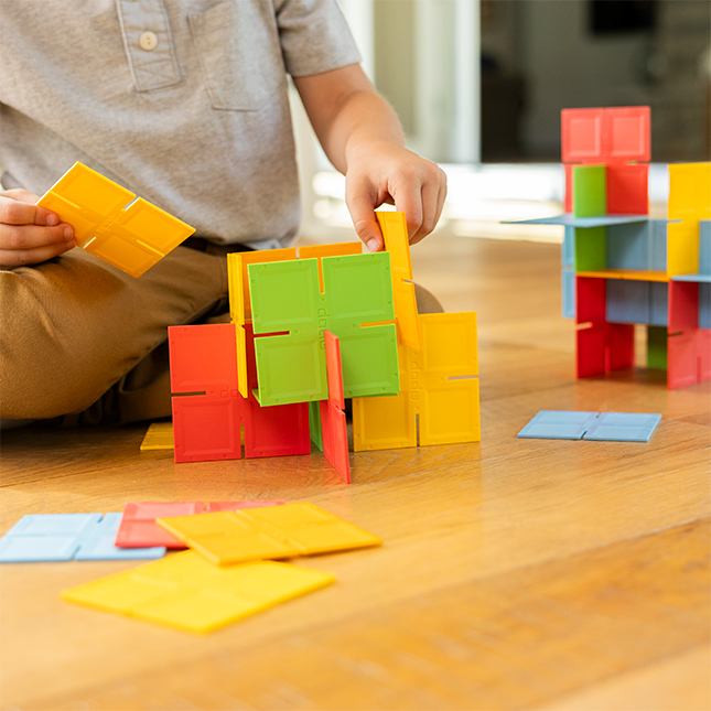 Fat Brain Dado Squares Original ブロック おもちゃ Dado Squares by Fat Brain Toy Co.