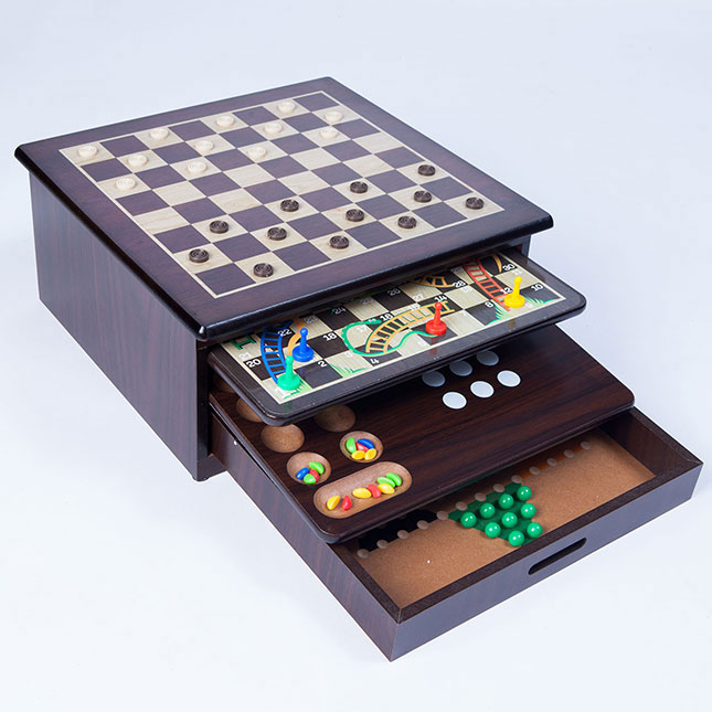 The Ultimate Classic Family Game Collection Best for Ages 6 to 10