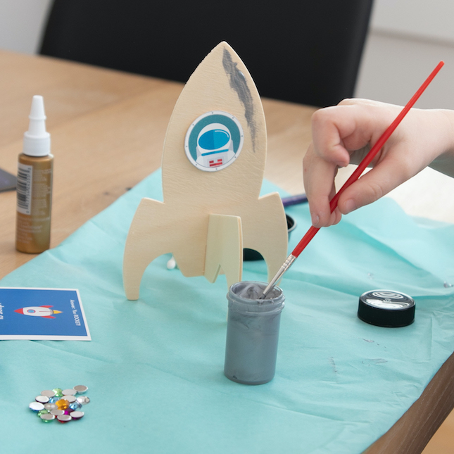 Surprise Ride - Make a Rocket Diorama - - Fat Brain Toys