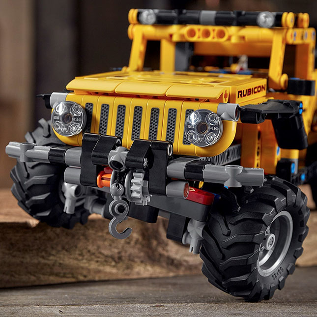 Dhr Durf commentator LEGO Technic - Jeep Wrangler - - Fat Brain Toys