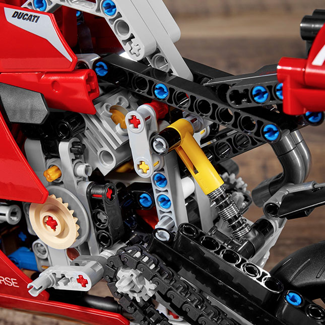 lego technic panigale