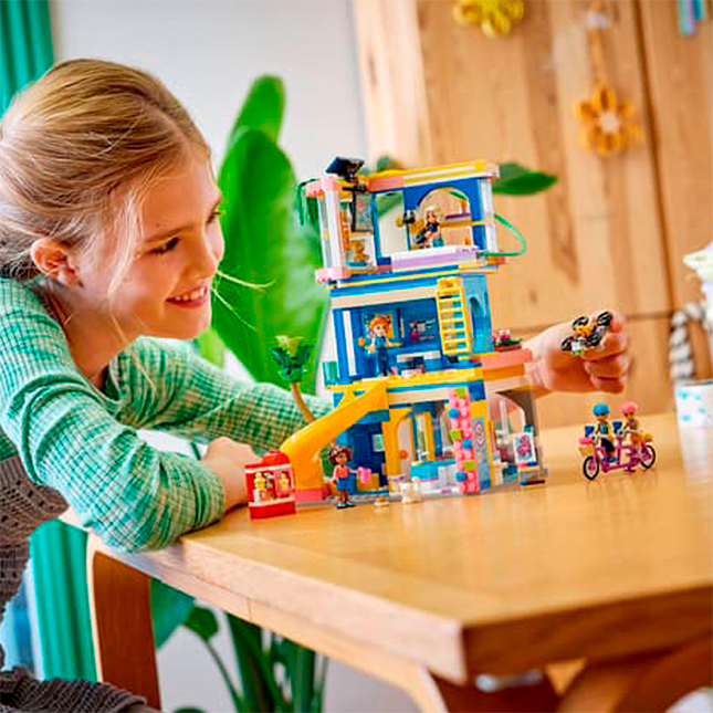 LEGO Friends - Heartlake City Friends Club House