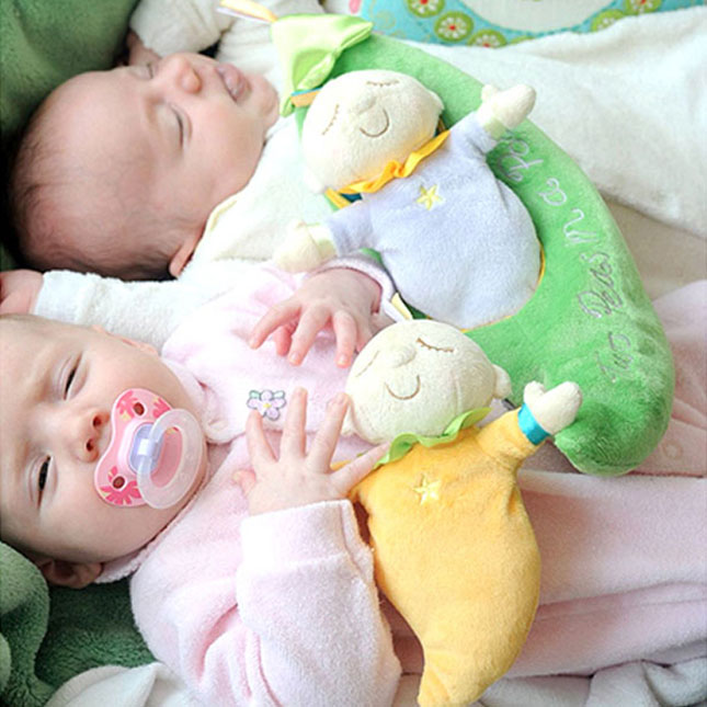 Snuggle & Hug Babies Dolls & Dollhouses Fat Brain Baby