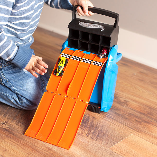 how to make a hot wheels ramp out of cardboard