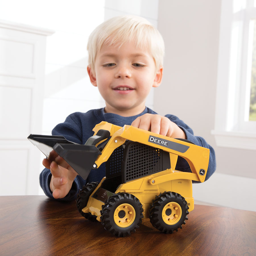 1/16 John Deere Big Farm Skidsteer Set - - Fat Brain Toys