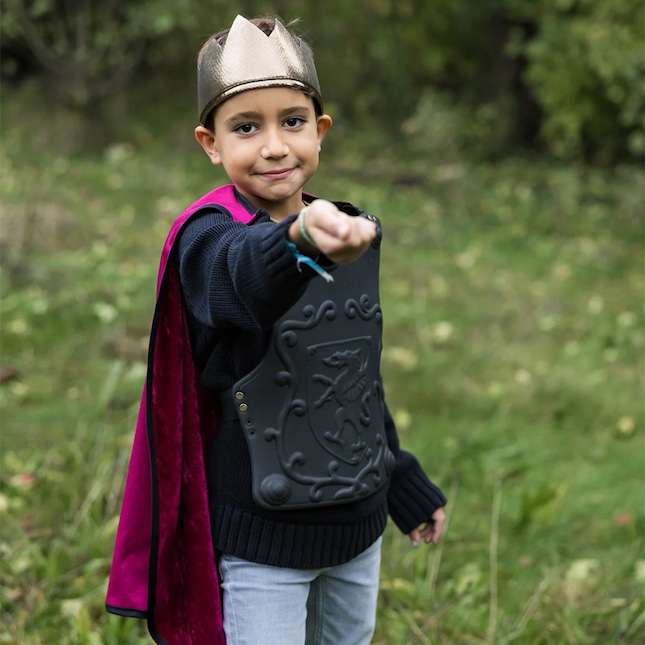 Legendary Knight Cape Chest Plate & Crown Size 56