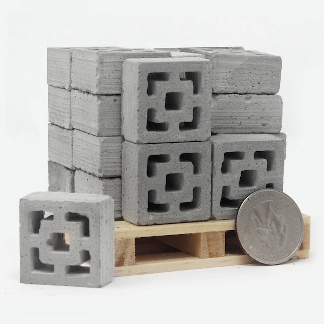 Mini Cinder Blocks with Pallet 1:12 Scale, Mini Building Materials